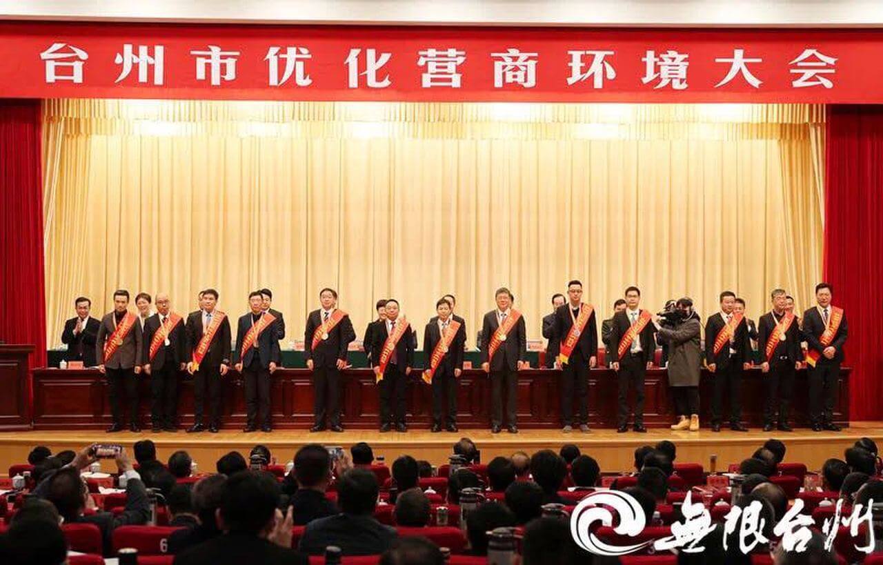Cmp(冠军)官网 - 西甲希洪竞技主赞助商